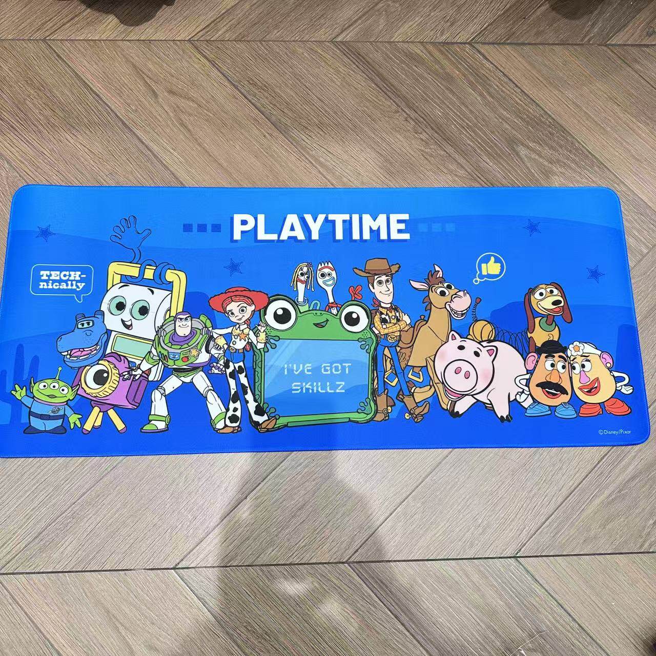 Disney Pixar Toy Story Large M - Esports Gaming Desk 评论和价格